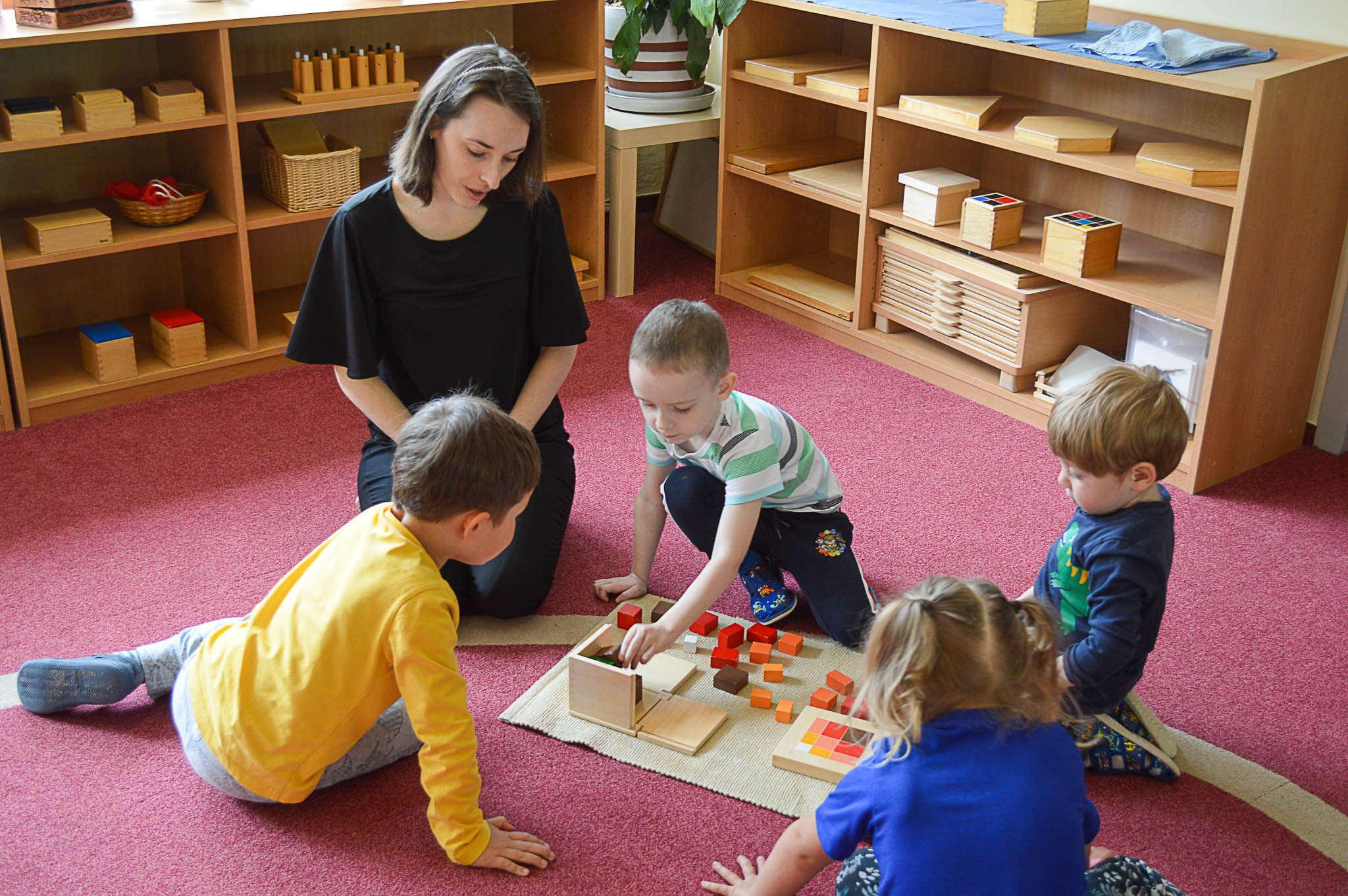 Montessori kindergarten education in Prague